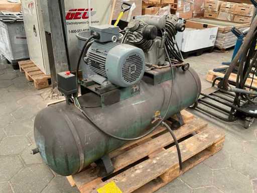 1963 Crimex CM240B Zuigercompressor