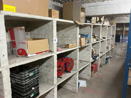 O mulțime de accesorii electrice