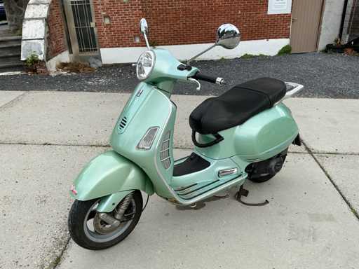 Piaggio Vespa 125