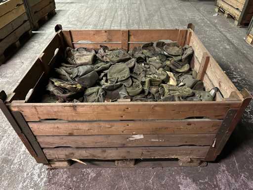 Lot de capace de cantin? KL