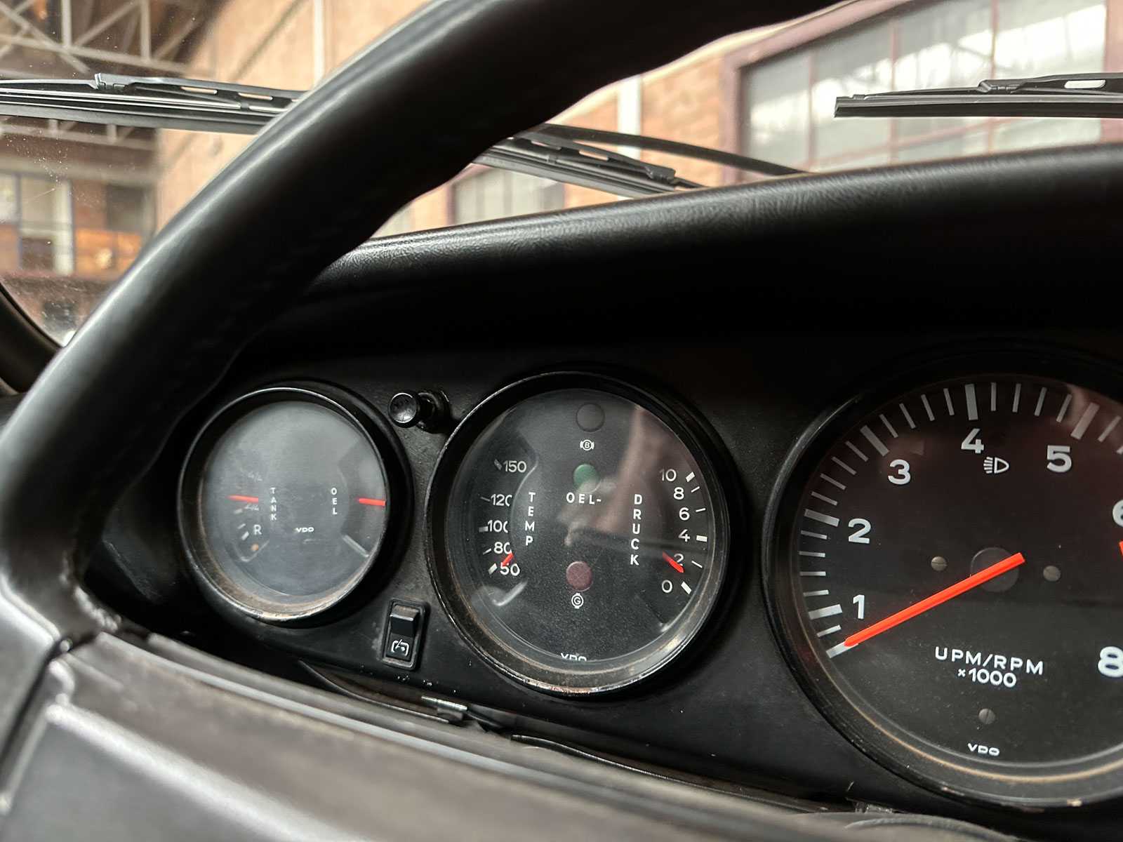 Porsche 911 Coupe 2.7 1974 -MANUAL-