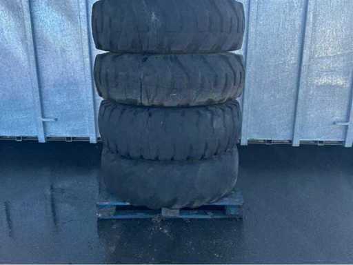 Triangle – Landwirtschaftsreifen TL508 E-2/L-2 15,5-25 mit Felgen, 12-Loch (4x)