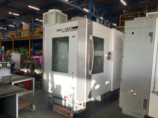 Centre vertical d’usinage vertical Deckel Maho DMC 100V hi-dyn CNC