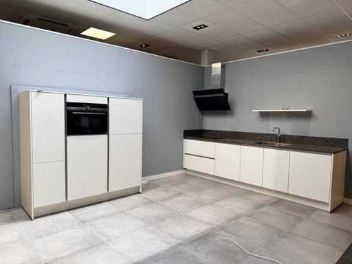 Keller - Cucina espositiva con elettrodomestici Siemens