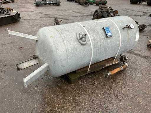 2009 Lohenner Buffer Tank