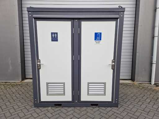 Grenlandia - 2025 - Kabina prysznicowa/toaletowa - Jednostka sanitarna