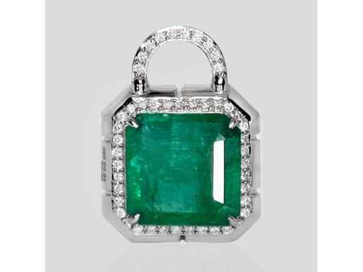 Pendente di lusso Design Natural Zambia Green Emerald 5,88 carati
