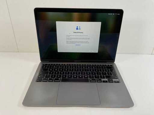 Apple MacBook Air 13", QuadCore i7, 16GB RAM, 1TB NVMe Laptop