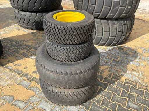 Titan Multi Trac C/S Traktorreifen auf Felge (4x)