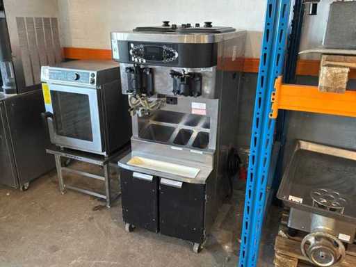 Taylor C602-58 IJ 2012 e macchina per frappè