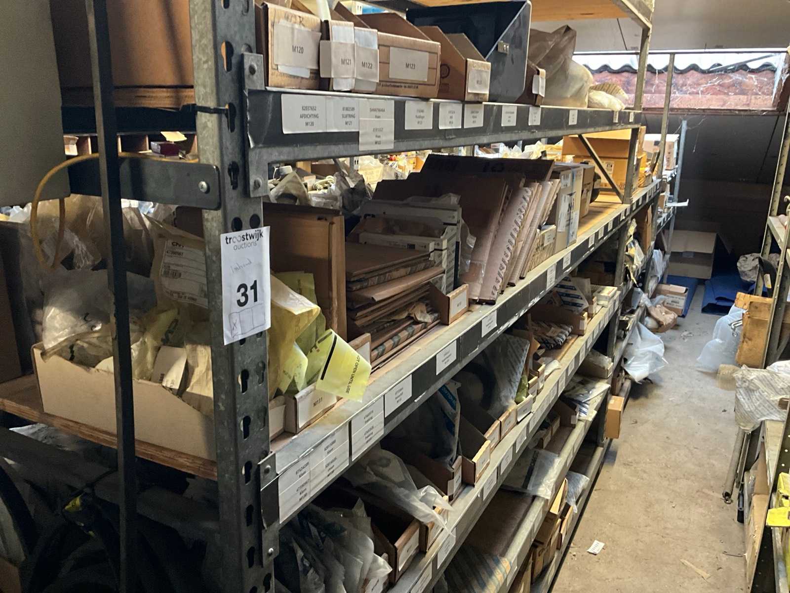 New Holland Large batch of gearbox parts + accumulators