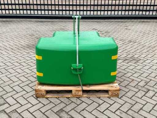 Poids avant : « 1050 kg »