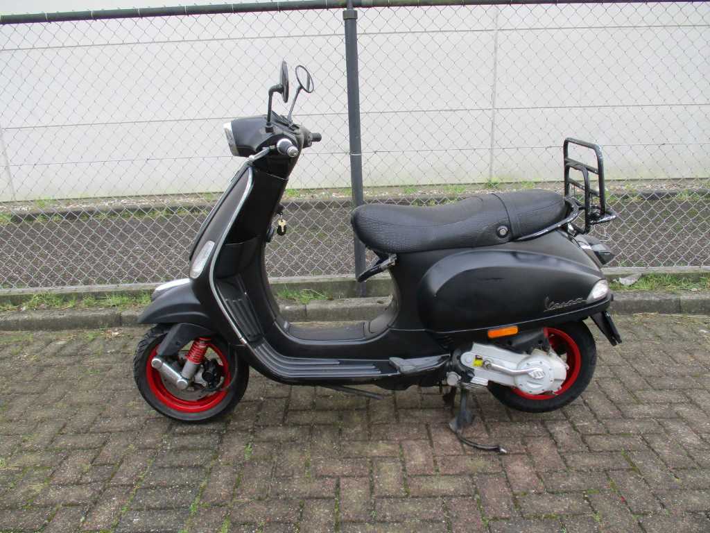 Vespa - Snorscooter - Sprint S Sport 4T - Scooter