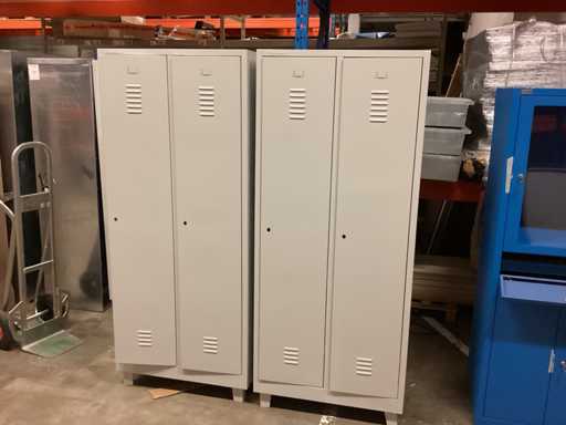 Manutan Locker Cabinet 2 doors (2x)