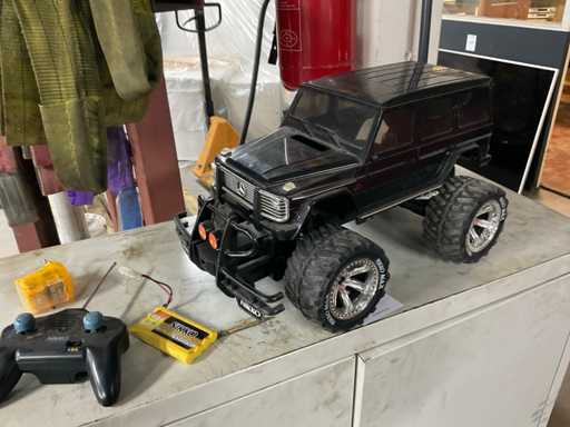 Nikko Radiografisch bestuurbare Mercedes Jeep