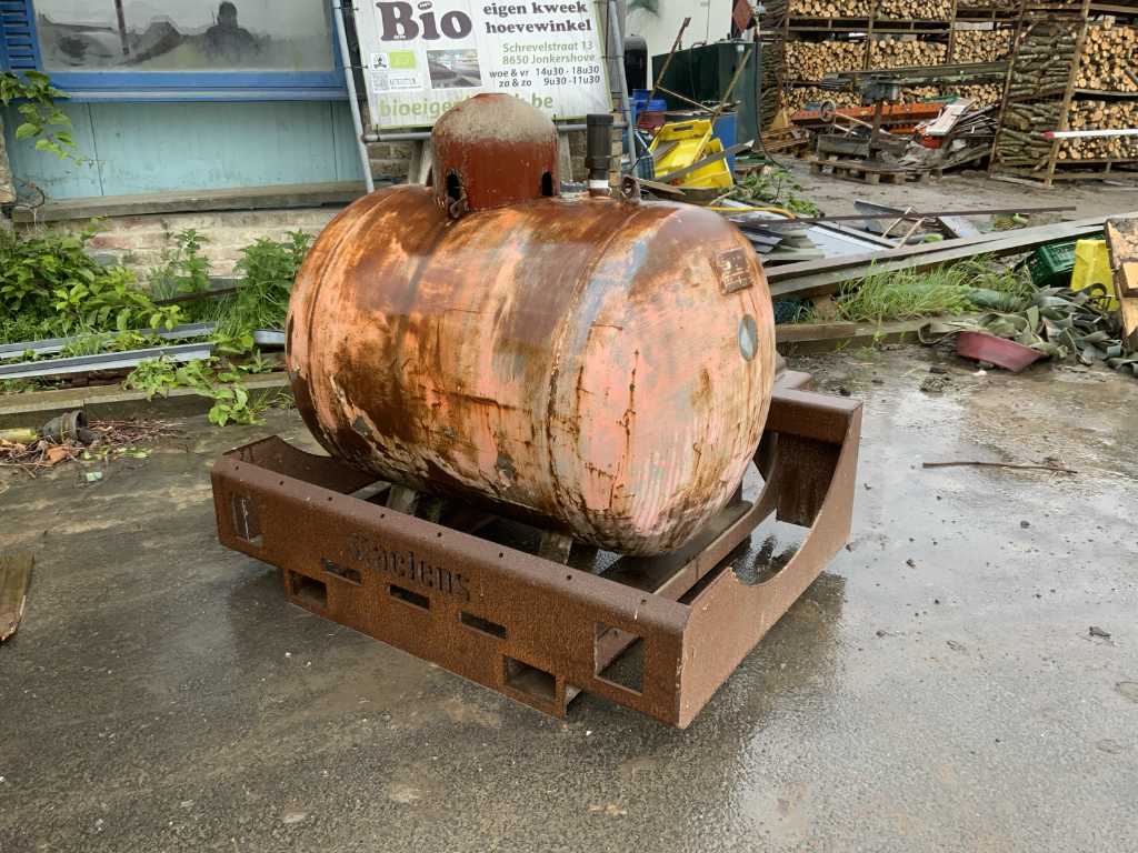 Tréteau transporté avec bouteille de gaz