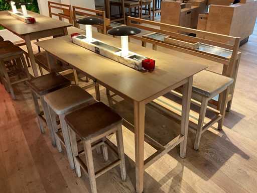 Hutten - Bartafel met bank en 3 barkrukken