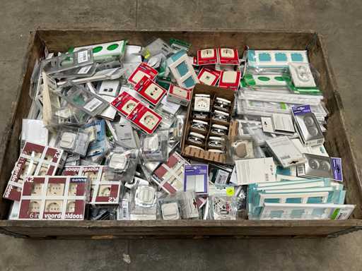 PALLETDEAL diverse schakelmateriaal en toebehoren
