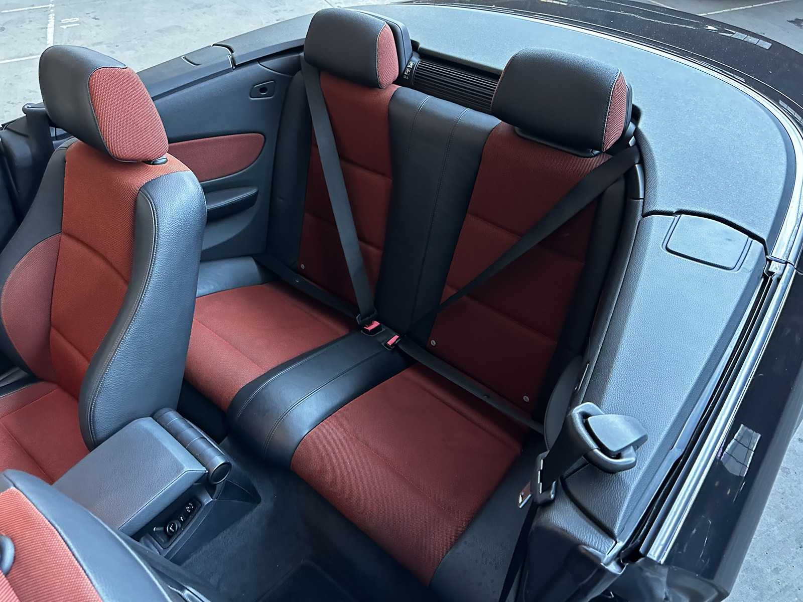 BMW 118i Cabrio High Executive 1-serie 143pk 2011, L-752-XS