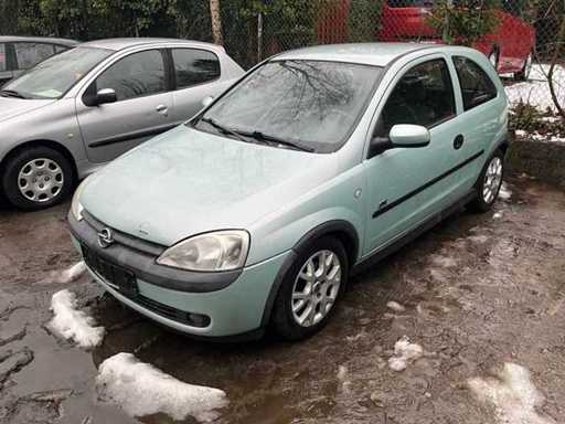 Opel Corsa Samochod Osobowy 2001