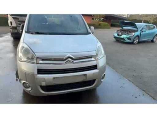 abd64a87-70ed-4abd-aa47-c7154dd32f09.mp4