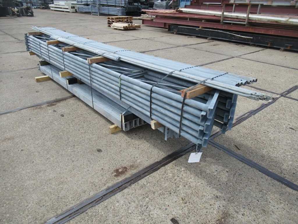 Construction en acier 8 x 20 mètres (160m2)