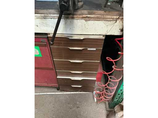 Workshop cabinet with hand tools