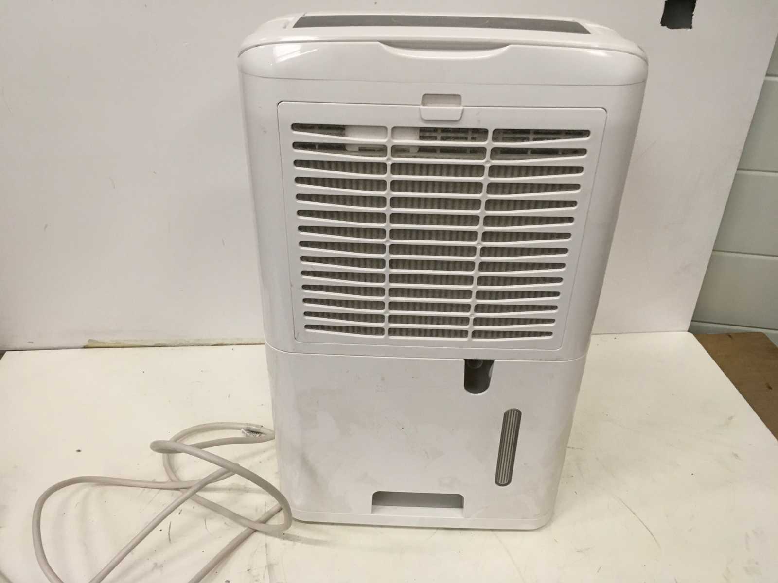 Qlima D612 Dehumidifier | Troostwijk Auctions