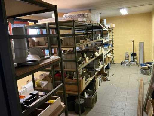 Batch of contractor equipment