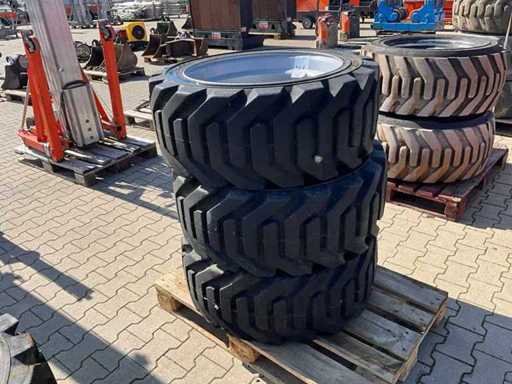 Outrigger OTR 355/55D625 NHS Wheel (3x)