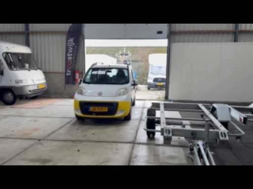 00156f99-464f-4a7c-8e3b-726a58df6d1d.mp4