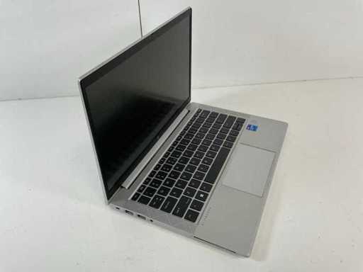 HP EliteBook 830 G8 13.3", Core(TM) i7 11ª generazione, 16 GB di RAM, 512 GB NVMe Laptop
