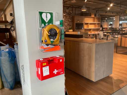 Heartsine Samaritan pad Defibrillator met BHV set