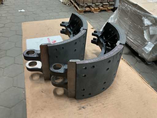 Meritor Brake Shoe Set