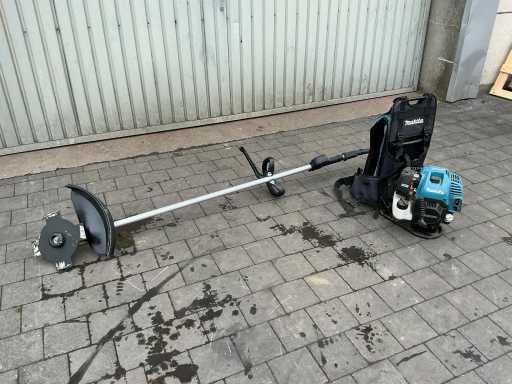 Makita EM4350RH Bosmaaier