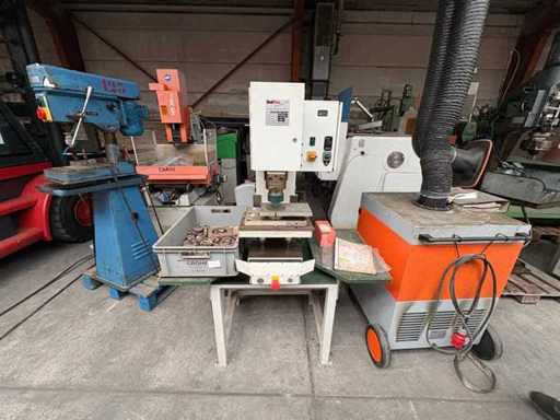 2006 BalTec 100 KN KHP ZS 5 Radialnietpresse / Kugelpressanlage