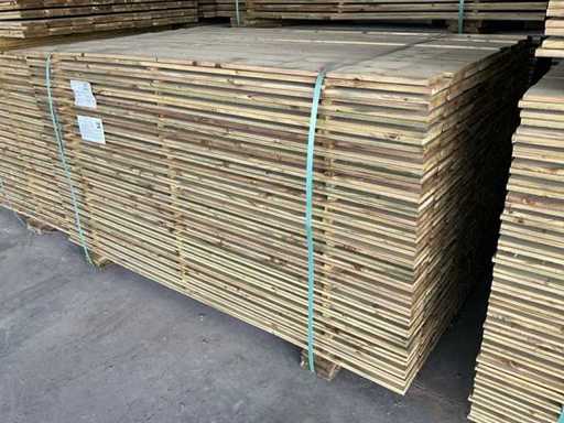 Planed spruce (450x)