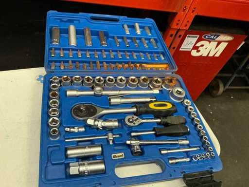 Alround Ratchet/socket set