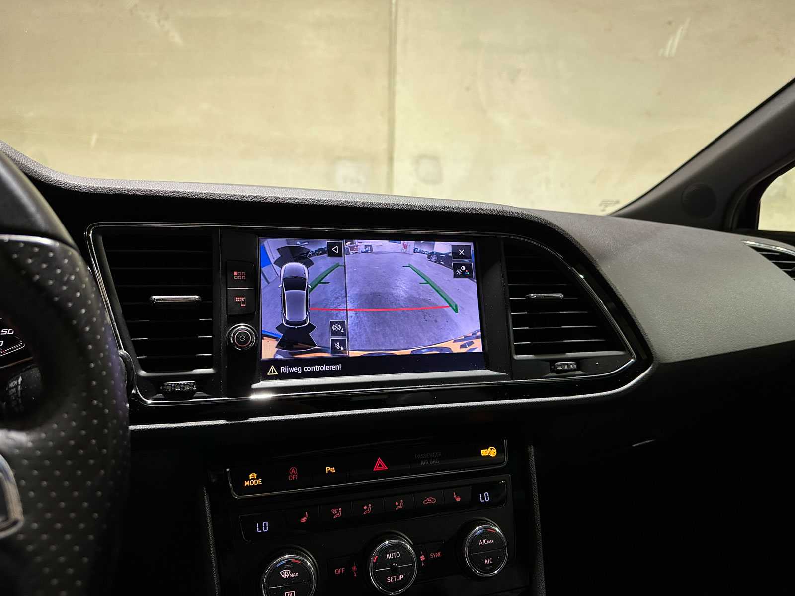 SEAT Leon 1.5 TSI FR Ultimate Edition Black 150pk 2020 AUTOMAAT (Origineel-NL), G-065-XS