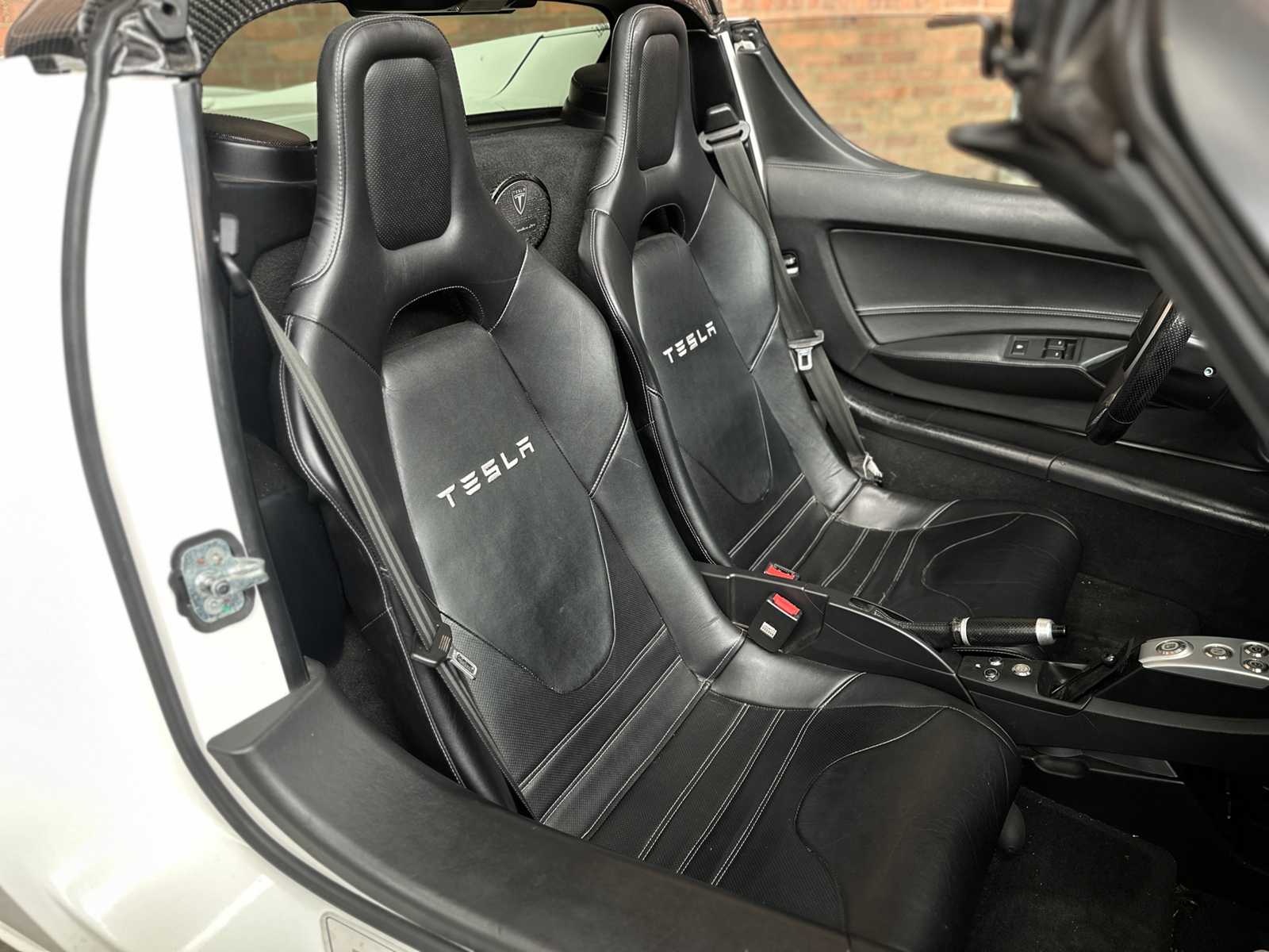 Tesla Roadster 2.0 SIGNATURE EDITION - NR 185 VAN 250 252pk 2010 (Origineel-NL), 15-KZH-4