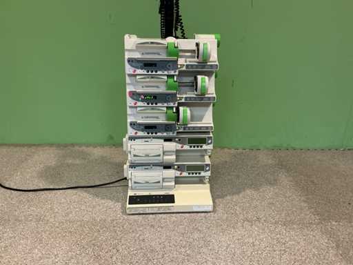 3x pompe seringi Fresenius DPS cu 2x modulul Fresenius Kabi Orchestra MVP ?i sation de andocare