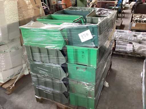 Stackable plastic crates