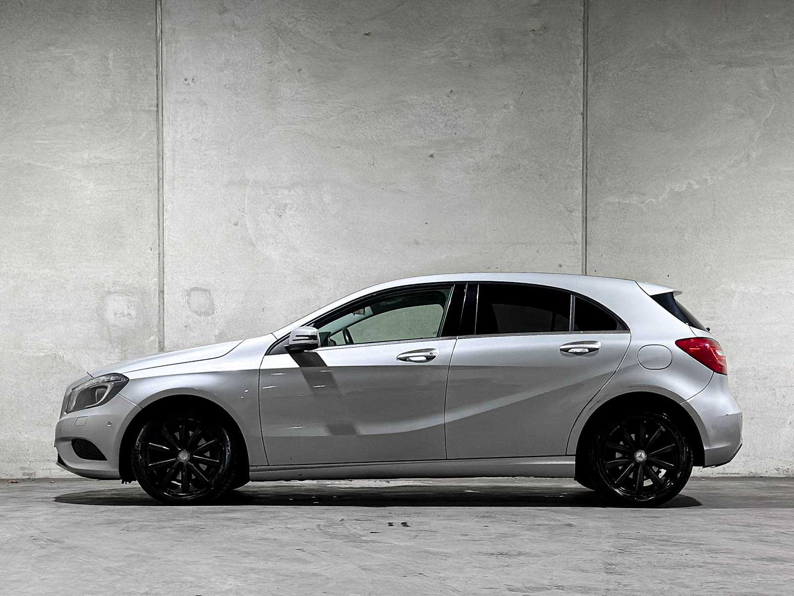 Mercedes-Benz A180 Ambition A-klasse 121pk 2012 (Origineel-NL), 75-ZJJ-1