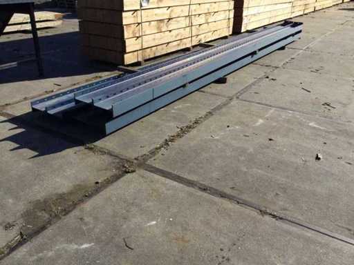 Metal stacking racks