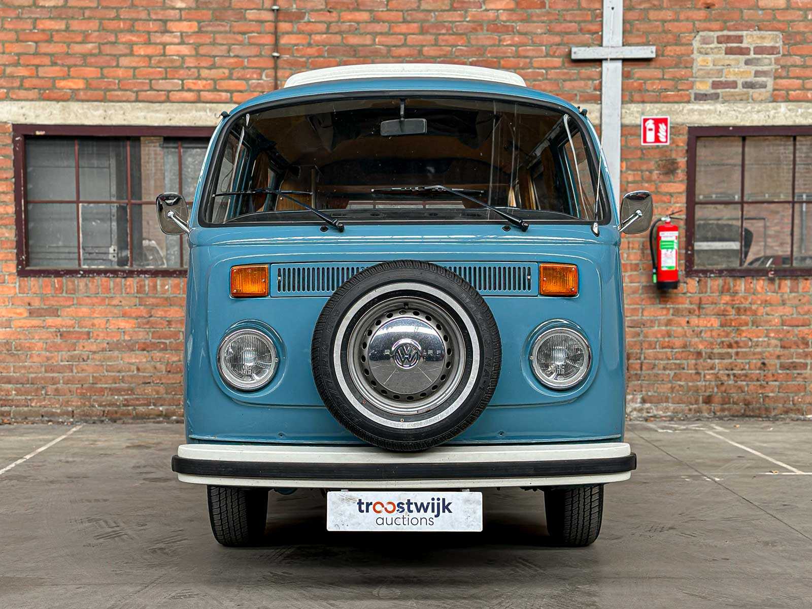 Volkswagen 23-517 Camper 1973, 07-YB-44