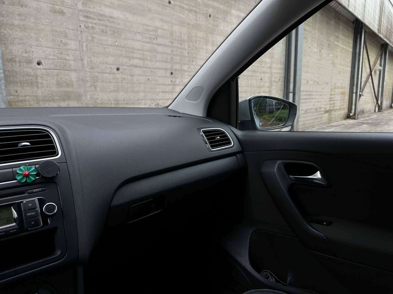 Volkswagen Polo 1.4-16V Comfortline 86pk 2011 (Origineel-NL), 96-RFG-3