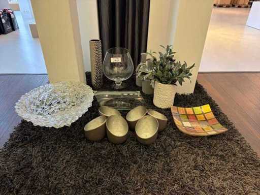 Dekoration des Partytischs