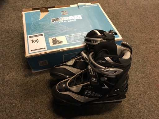 Nijdam Mt 40 IJshockey schaatsen