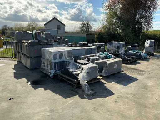 Partij restanten dakpannen