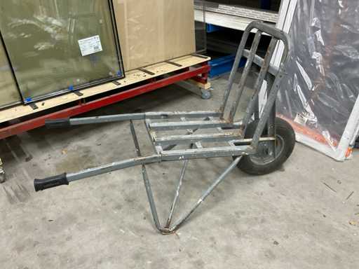 Matador Stone Wheelbarrow